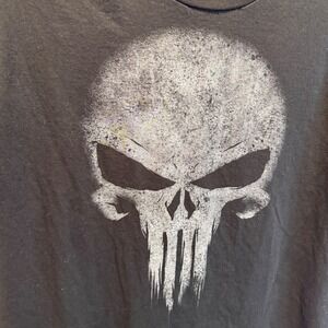 Marvel The Punisher T Shirt Mens Large Black Distressed Skull Graphic Tee L